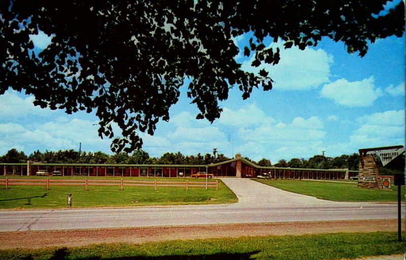 Clair Inn (Travelers Lodge) - Old Postcard